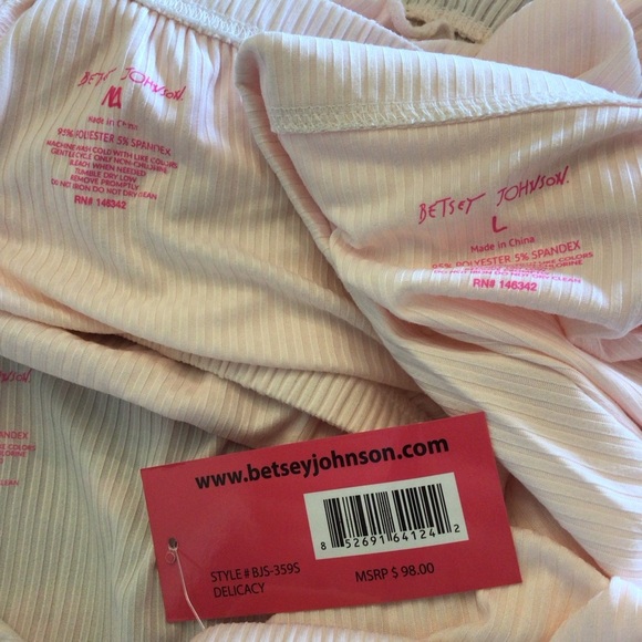 Betsey Johnson Women’s Delicacy Pajama Set Top & Shorts Light Pink Ruffle Trim - Picture 8 of 8